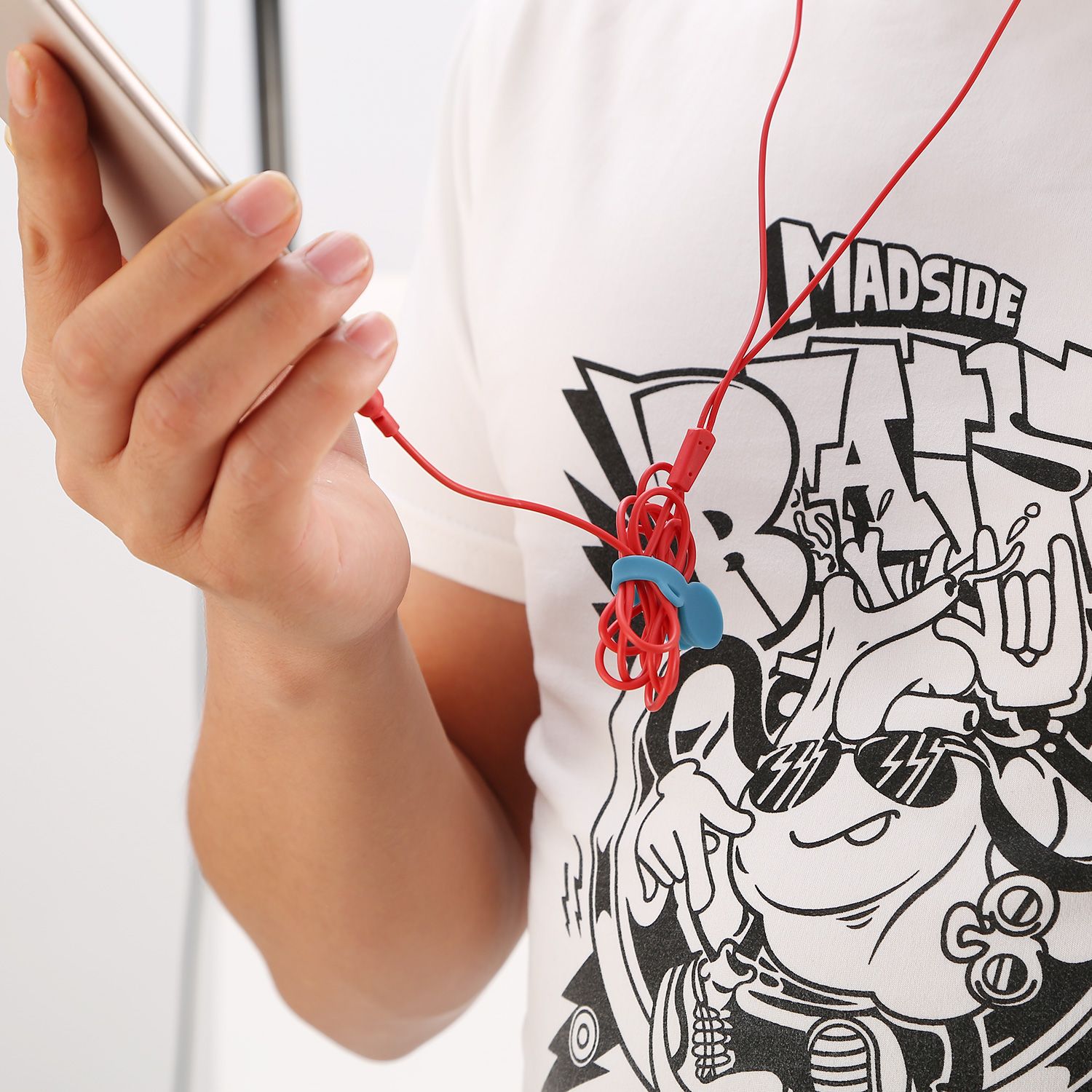 4Packs Magnetic Cable Clips Magnet Earphone Wrap Cord Organizer Holder Soft Silicone for Headphones USB Cable Bookmark Ties